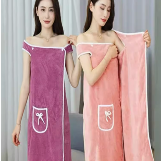 A mostrar a imagem para Roupão de banho feminino com alças, pode ser usado como toalha, não é de algodão puro, ideal para uso em salões de beleza e em casa, absorvente e de secagem rápida, sem perder pelos. ImagemRoupão de banho feminino com alças, pode ser usado como toalha, não é de algodão puro, ideal para uso em salões de beleza e em casa, absorvente e de secagem rápida, sem perder pelos.